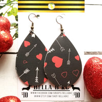 GENUINE Valentine Hearts and Arrows on Black